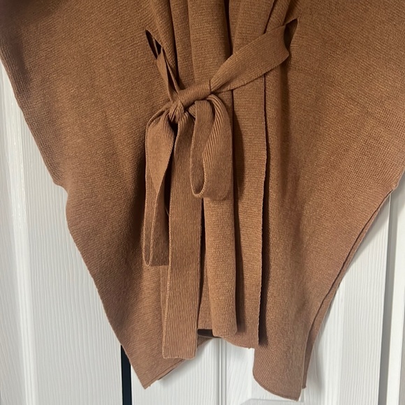 BRAND NEW Banana Republic Factory Sleeveless Open Front Cardigan with Waist Tie - Picture 2 of 8